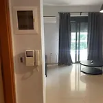 υπέροχο με πάρκινγκ