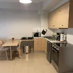 شقة υπέροχο με πάρκινγκ