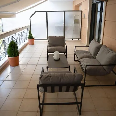 υπέροχο με πάρκινγκ Apartament *