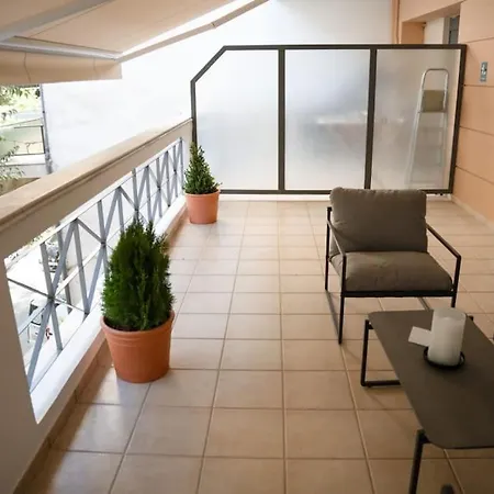 Υπέροχο διαμέρισμα με πάρκινγκ 4* Λάρισα