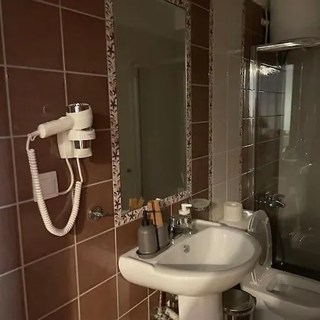υπέροχο με πάρκινγκ Apartament Larissa