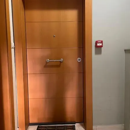 υπέροχο με πάρκινγκ Apartament *