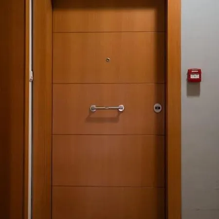 Διαμέρισμα Υπέροχο διαμέρισμα με πάρκινγκ 4*