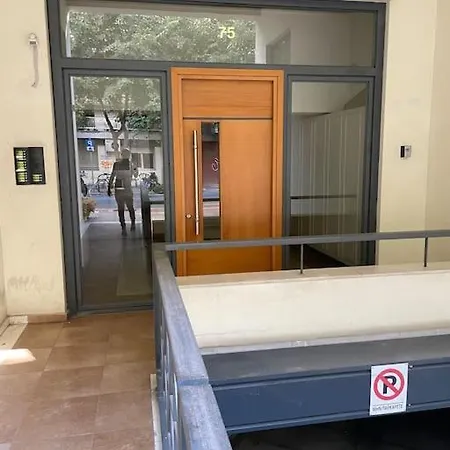 Υπέροχο διαμέρισμα με πάρκινγκ 4*