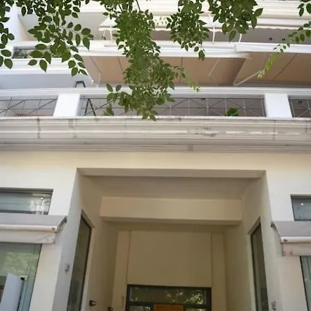 Διαμέρισμα Υπέροχο διαμέρισμα με πάρκινγκ 4*