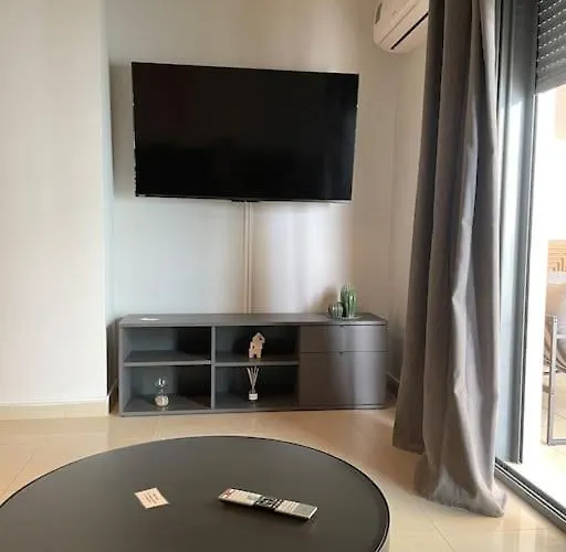 Υπέροχο Διαμέρισμα Με Πάρκινγκ Apartamento