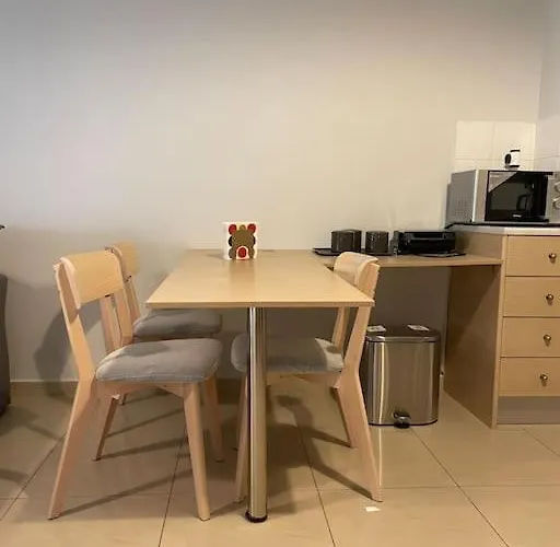 Υπέροχο Διαμέρισμα Με Πάρκινγκ Larissa